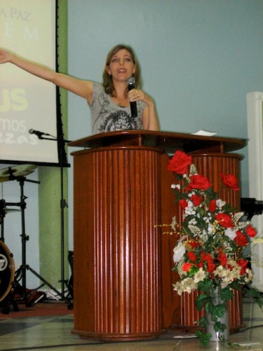 Ruth speaking in Belém about Real/Royal Romance Ruth speaking about Real/Royal Romance
